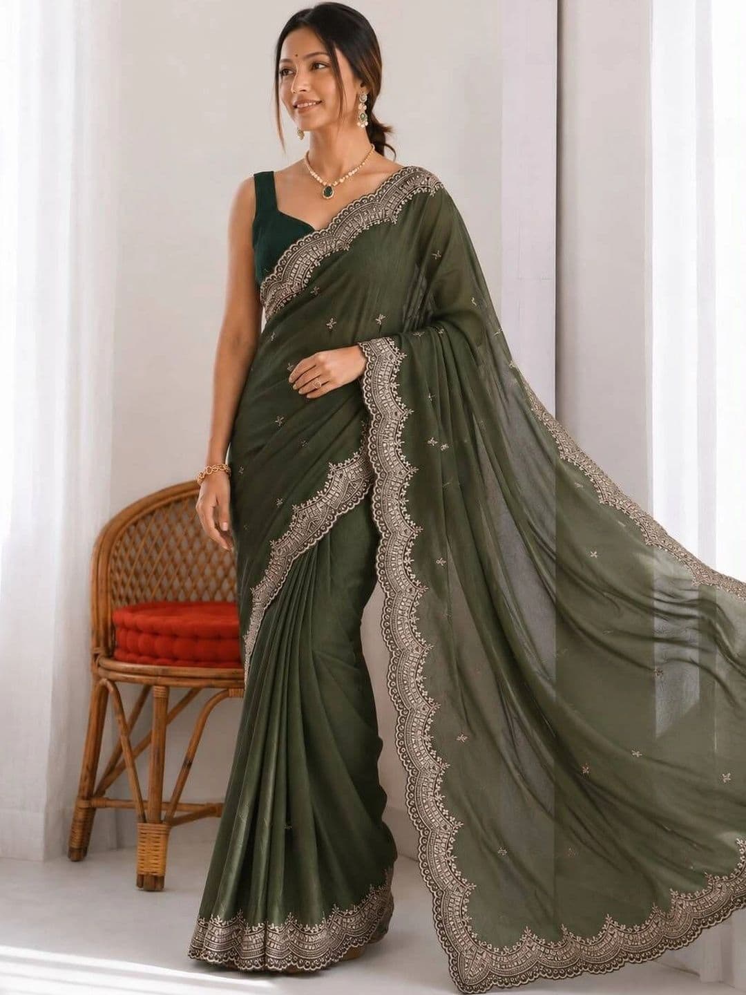 Vastra Drape Ethnic Motifs Embroidered Poly Georgette Saree thumbnail 5