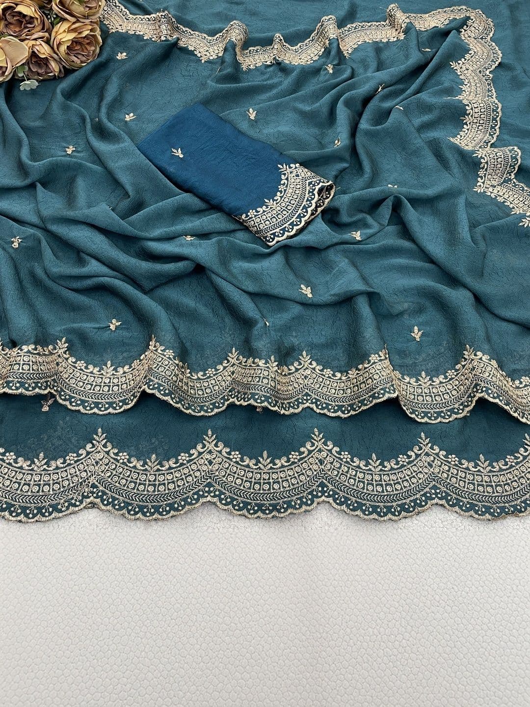 LabelVASTRA Ethnic Motifs Embroidered Poly Georgette Saree thumbnail 2