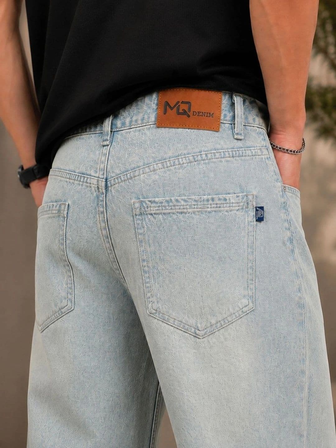 me Queen Men Straight Fit Mid-Rise Light Fade Jeans thumbnail 3
