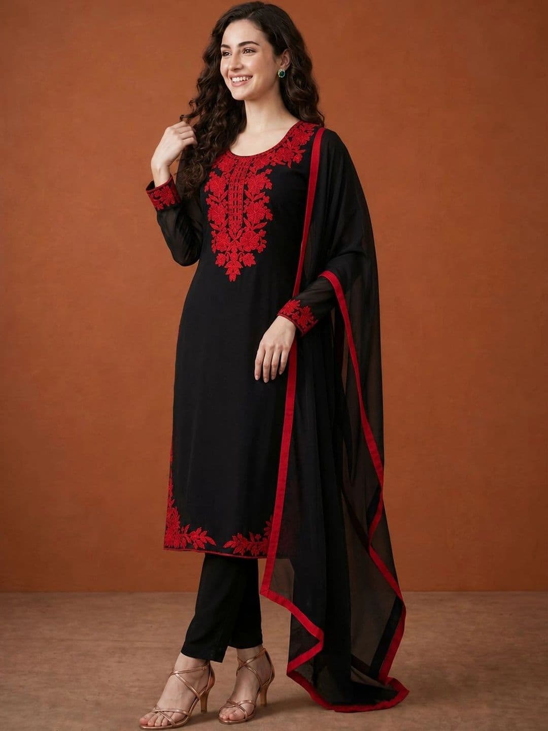 SAINOOR Women Ethnic Motifs Embroidered Regular Thread Work Kurta with Trousers & With Dupatta thumbnail 2