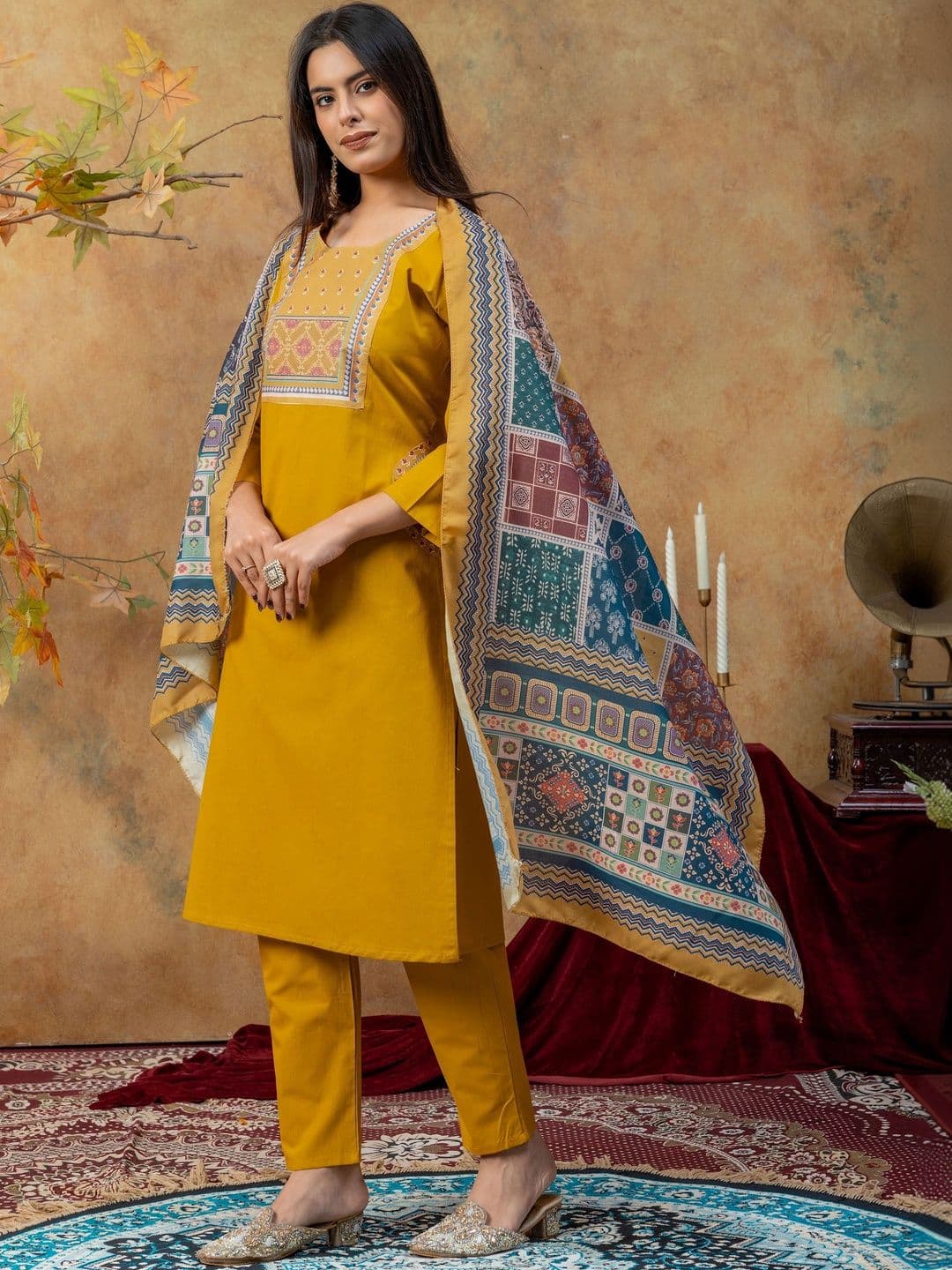 SAINOOR Women Ethnic Motifs Embroidered Regular Thread Work Pure Cotton Kurta with Trousers & With Dupatta thumbnail 2