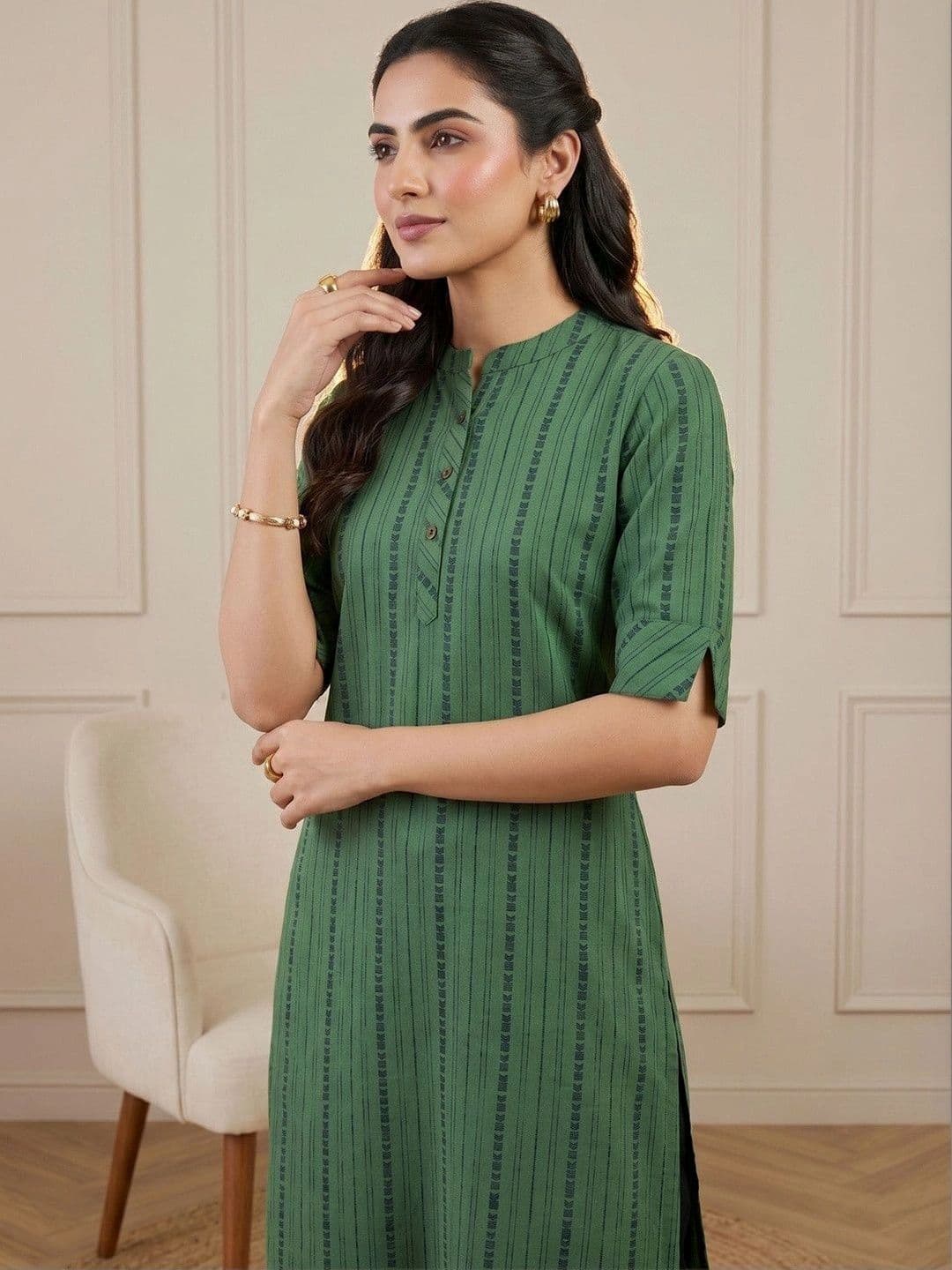 Anouk Women Striped Handloom Kurta thumbnail 2