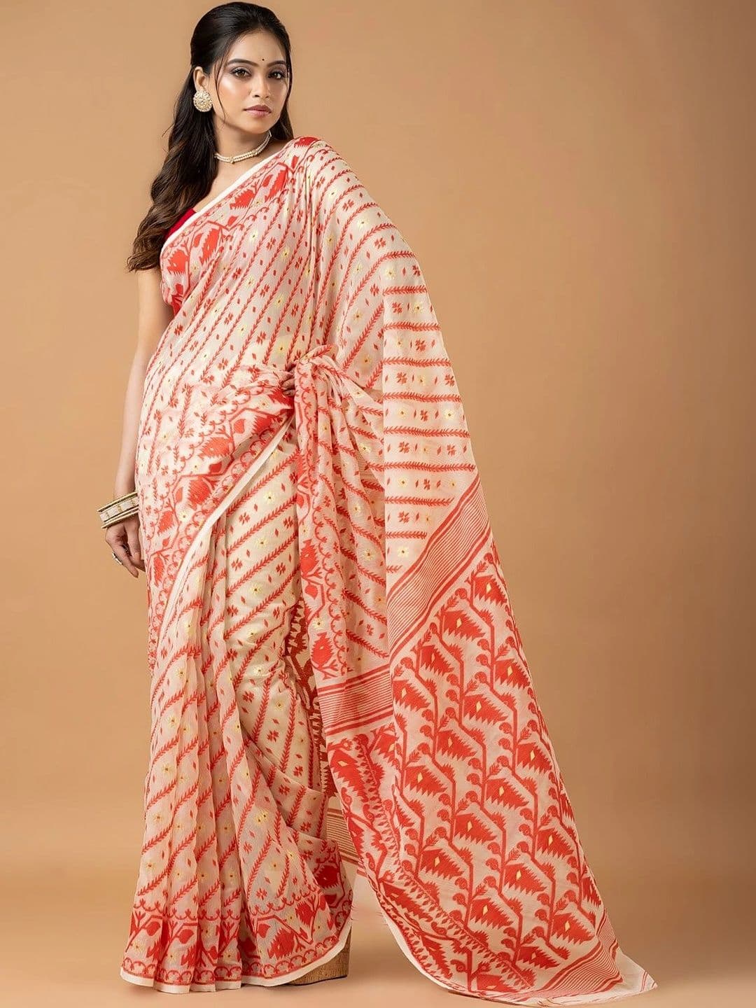 Kosh Ethnics Woven Design Zari Pure Cotton Jamdani Saree thumbnail 6