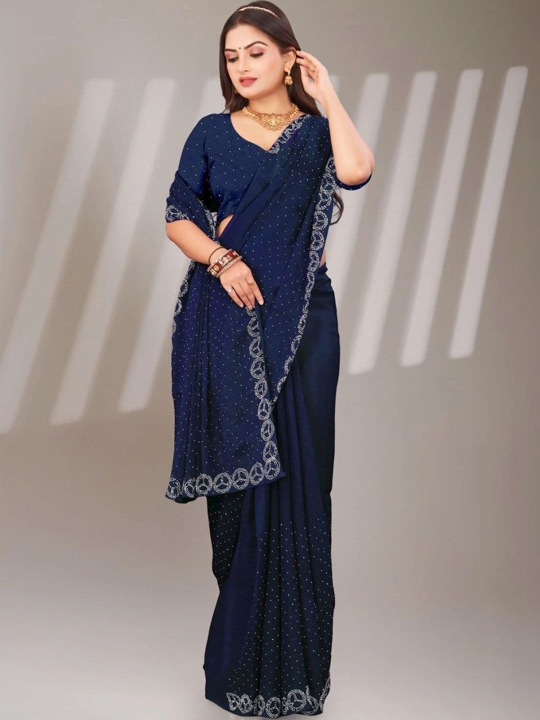 PRANU TRENDS Embellished Poly Chiffon Saree thumbnail 3