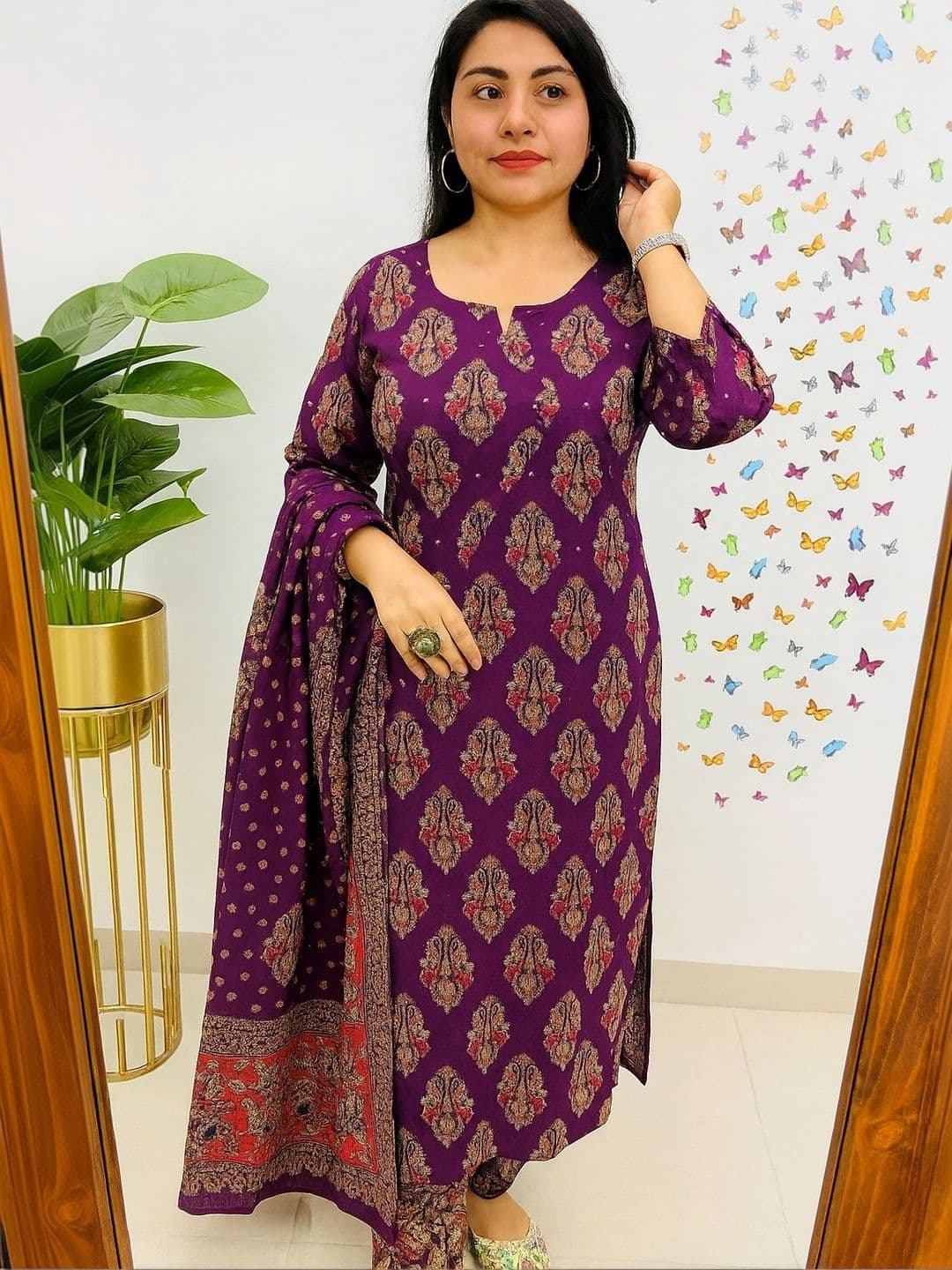 SRF KURTI HUB Women Ethnic Motifs Printed Regular Kurta with Trousers & With Dupatta thumbnail 5