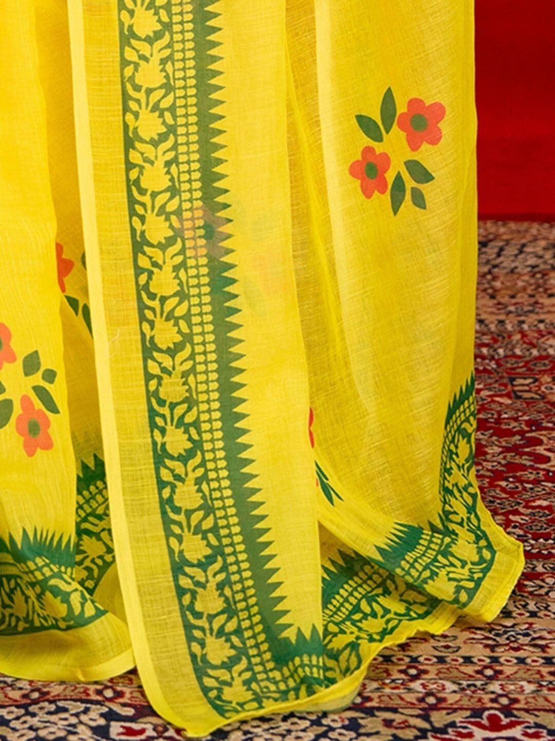 Satrani Floral Printed Pure Linen Saree with Green Border and Blouse Piece thumbnail 2