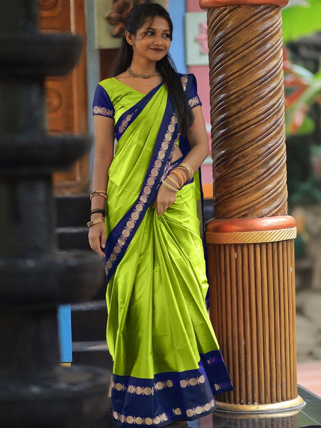 KALINI Woven Design Zari Designer Gadwal Saree - view 1
