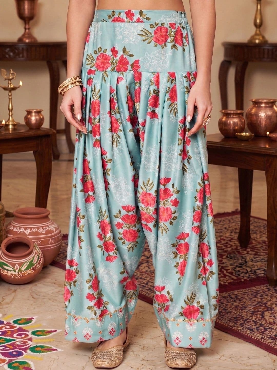 Ahalyaa Women Floral Printed Regular Kurta with Patiala & With Dupatta thumbnail 4