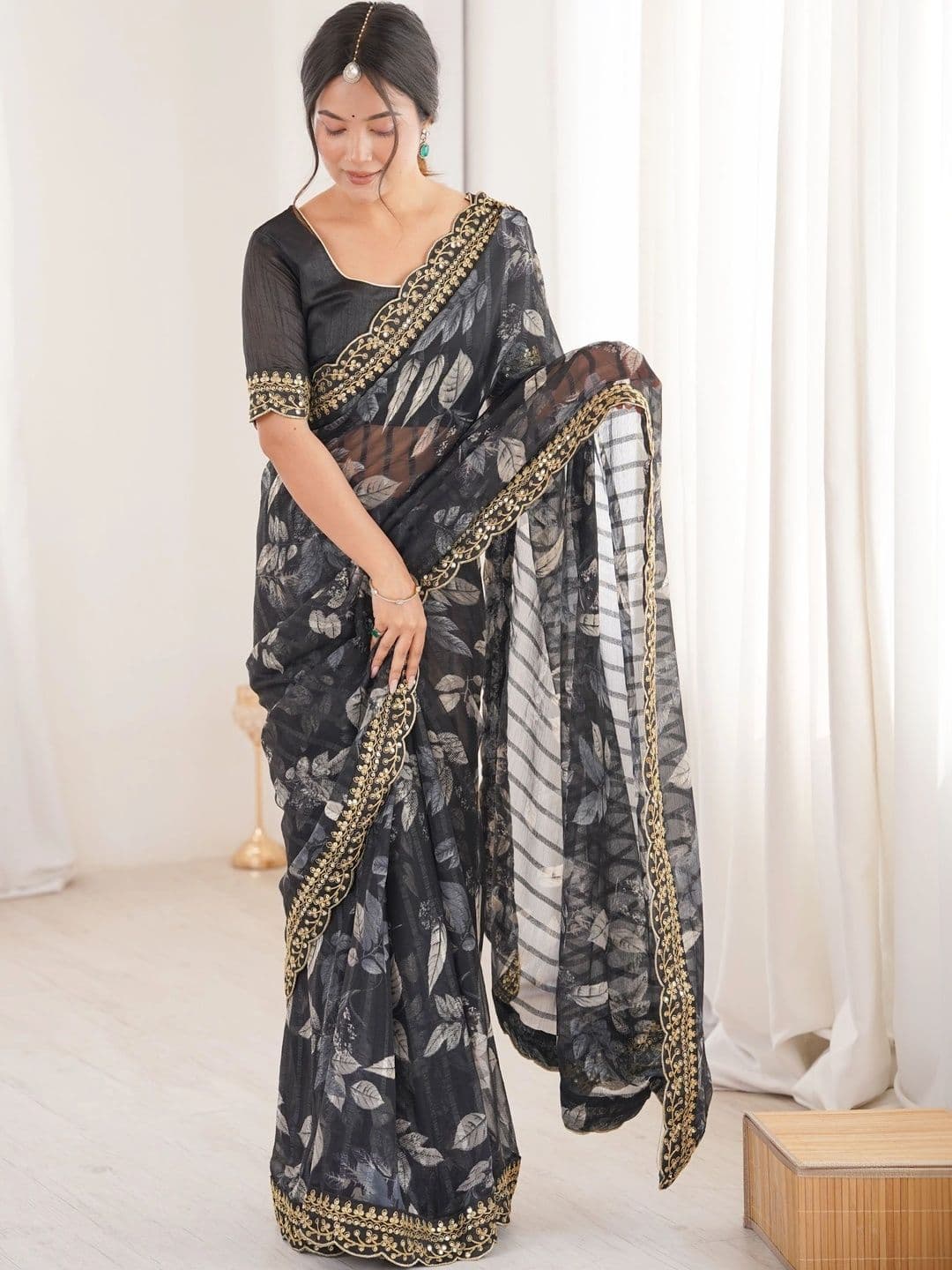 Mitera Ethnic Motifs Embroidered Pure Georgette Saree - view 1
