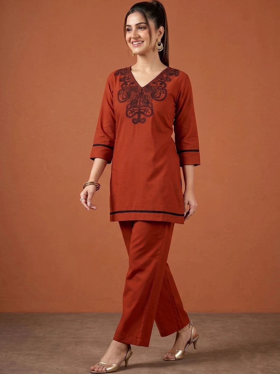 SAINOOR Women Ethnic Motifs Embroidered Regular Thread Work Pure Cotton Kurta with Trousers thumbnail 4