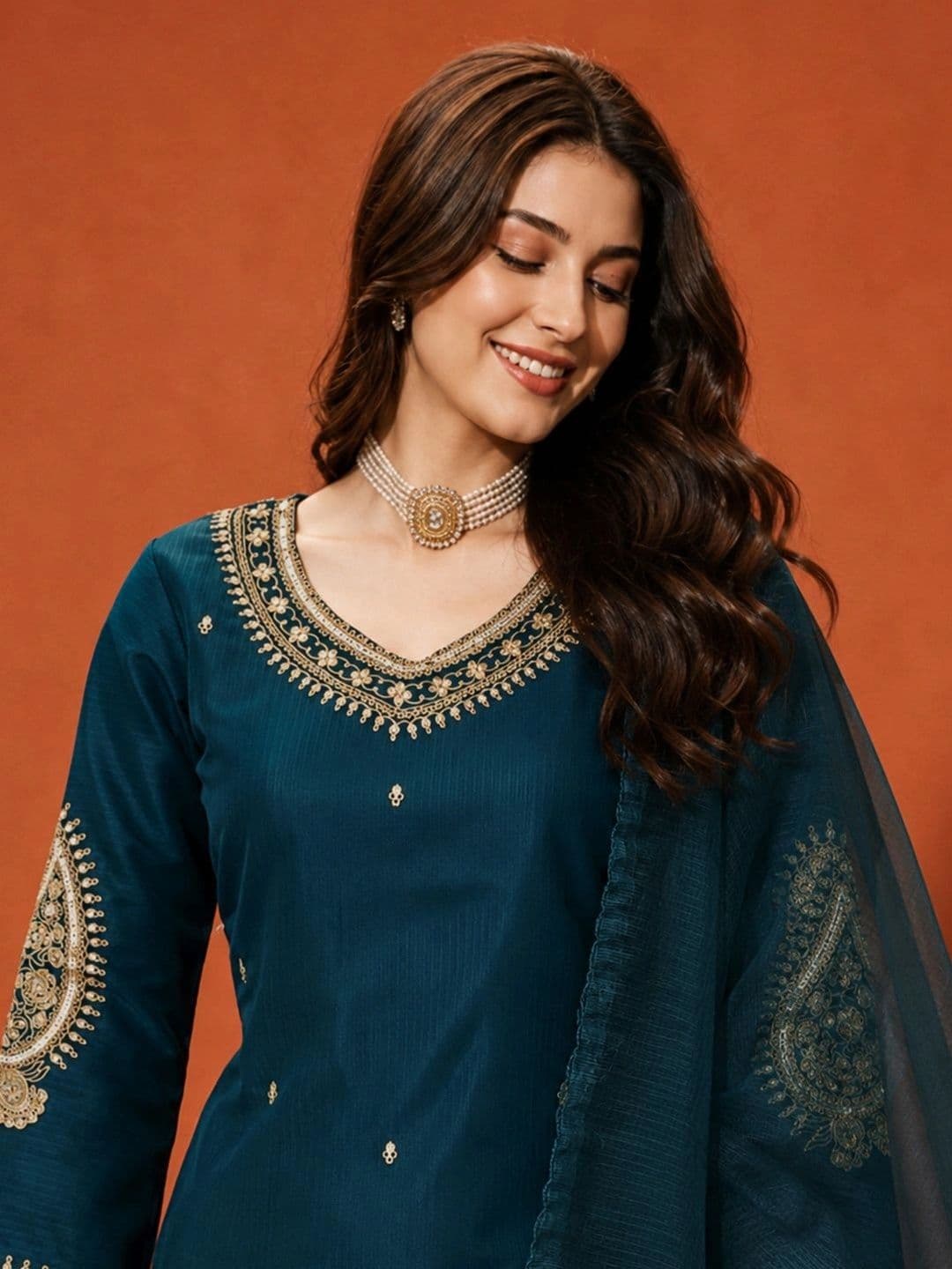 SAINOOR Women Ethnic Motifs Embroidered Regular Patchwork Kurta with Trousers & With Dupatta thumbnail 4