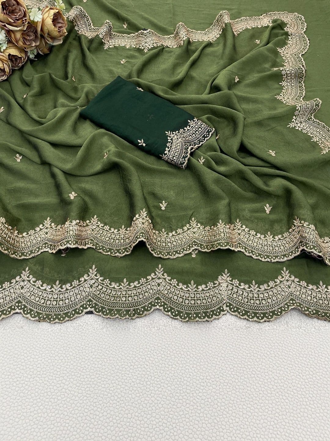 Vastra Drape Ethnic Motifs Embroidered Poly Georgette Saree thumbnail 3