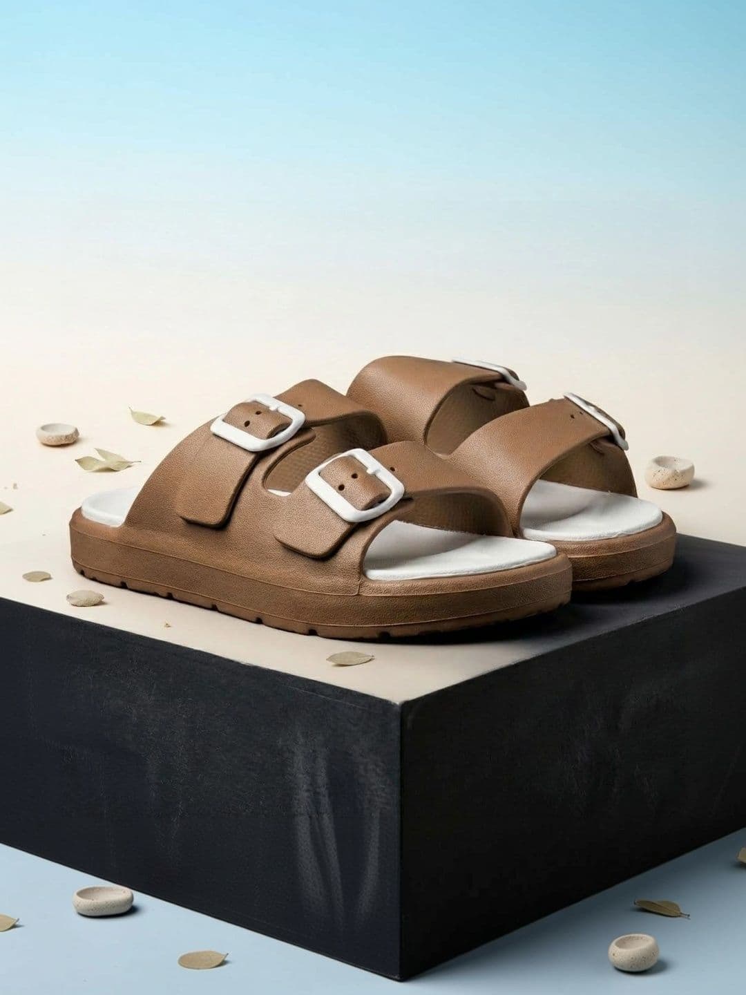Roadster Men Comfort Sandals thumbnail 4
