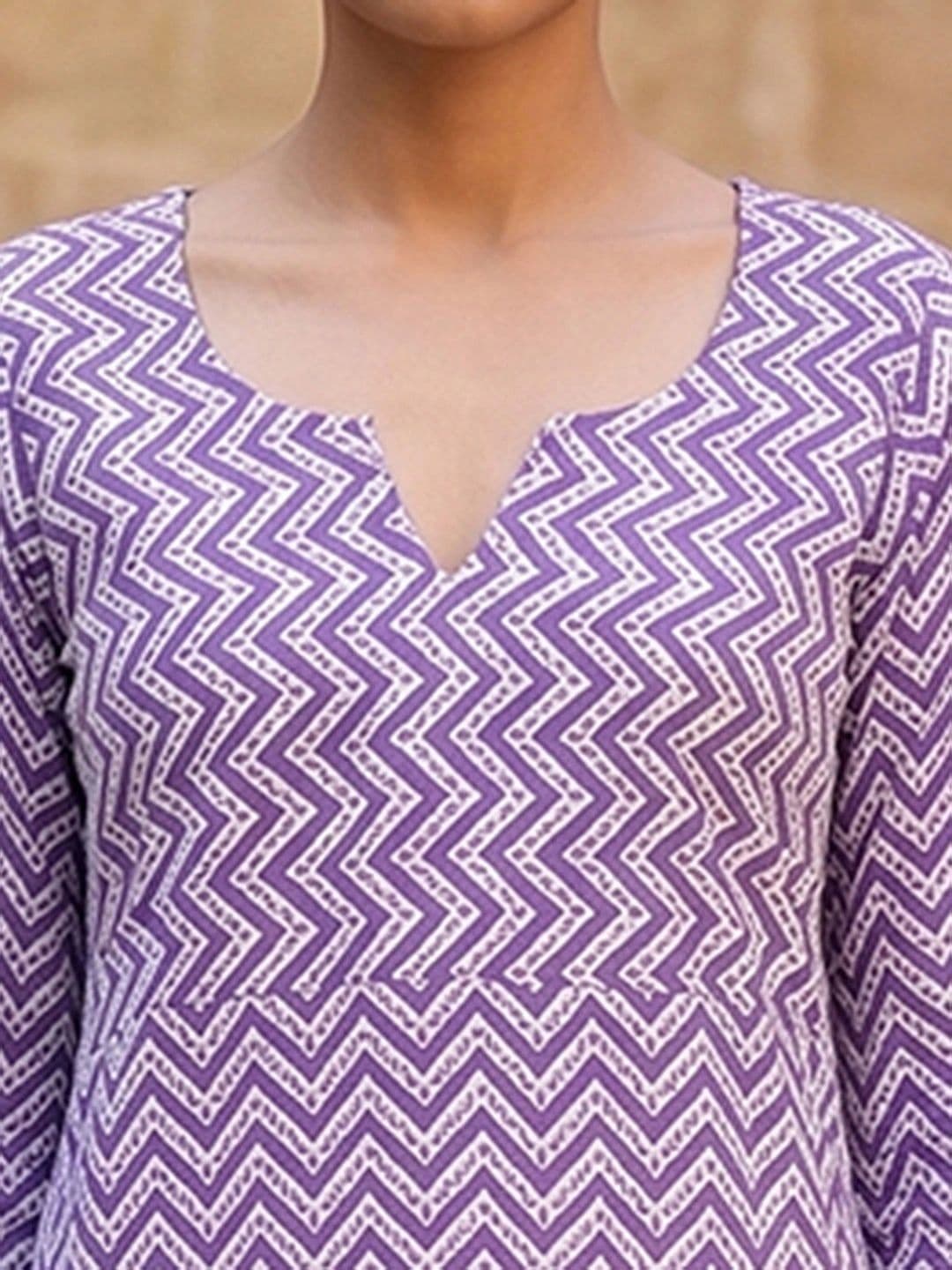 KALINI Women Geometric Printed Kurta thumbnail 6