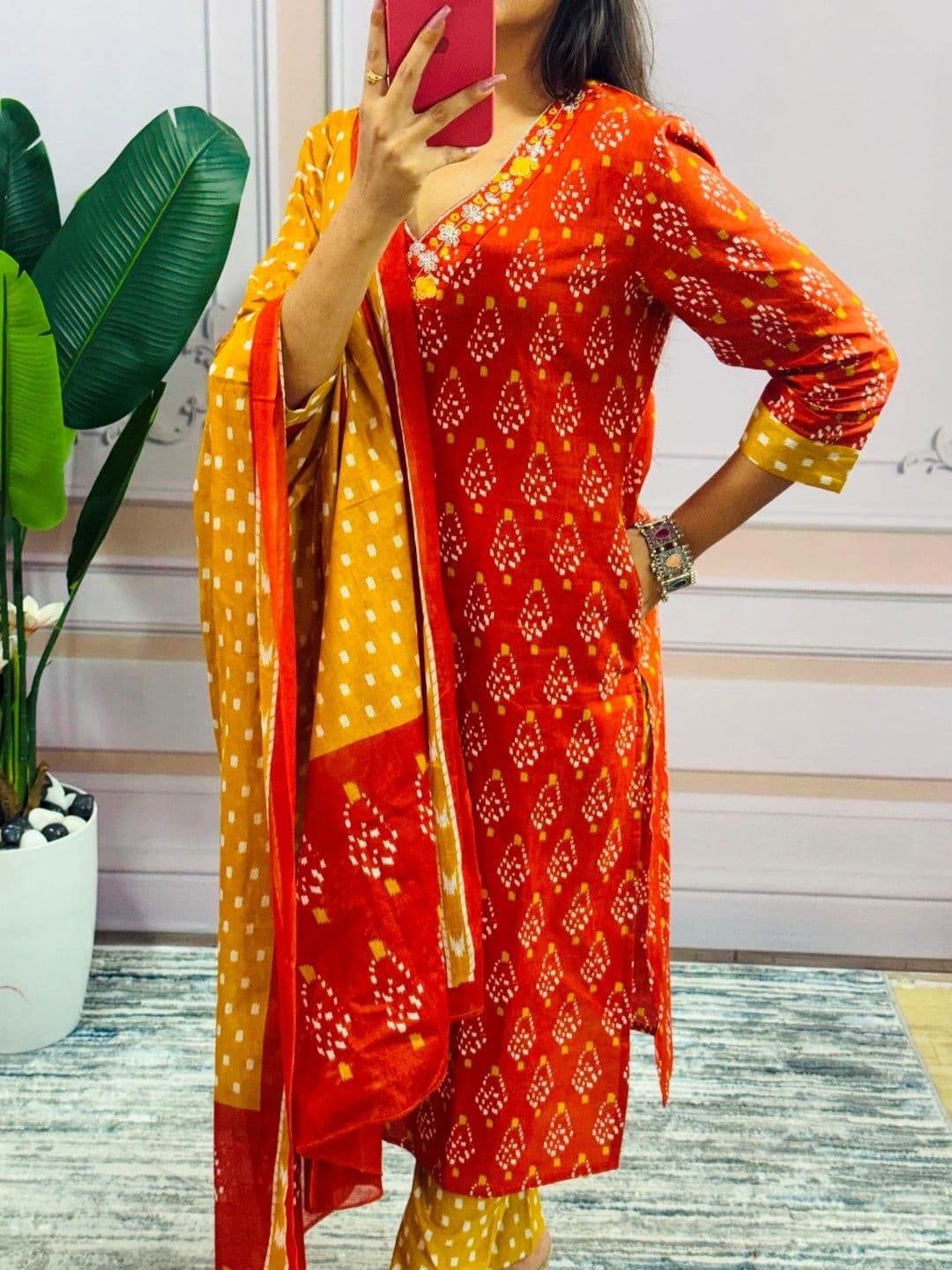 SRF KURTI HUB Women Ethnic Motifs Printed Regular Thread Work Kurta with Trousers & With Dupatta thumbnail 2