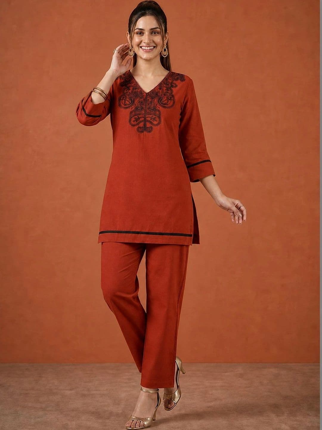 SAINOOR Women Ethnic Motifs Embroidered Regular Thread Work Pure Cotton Kurta with Trousers thumbnail 7
