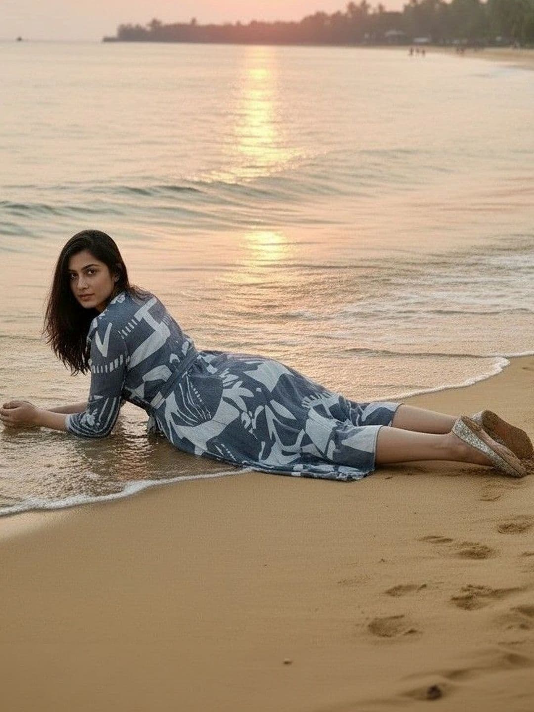 DMP FASHION Women Printed Khadi Handloom Kurta thumbnail 6