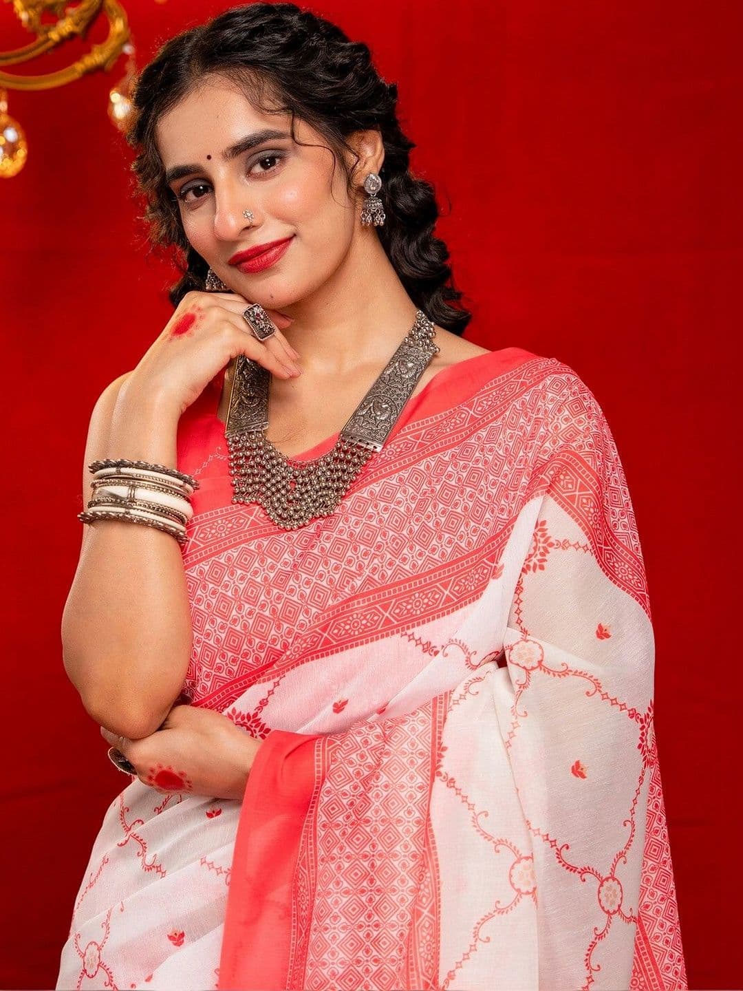 Satrani Women Woven Silk Printed Zari Border Saree With Blouse Piece thumbnail 5