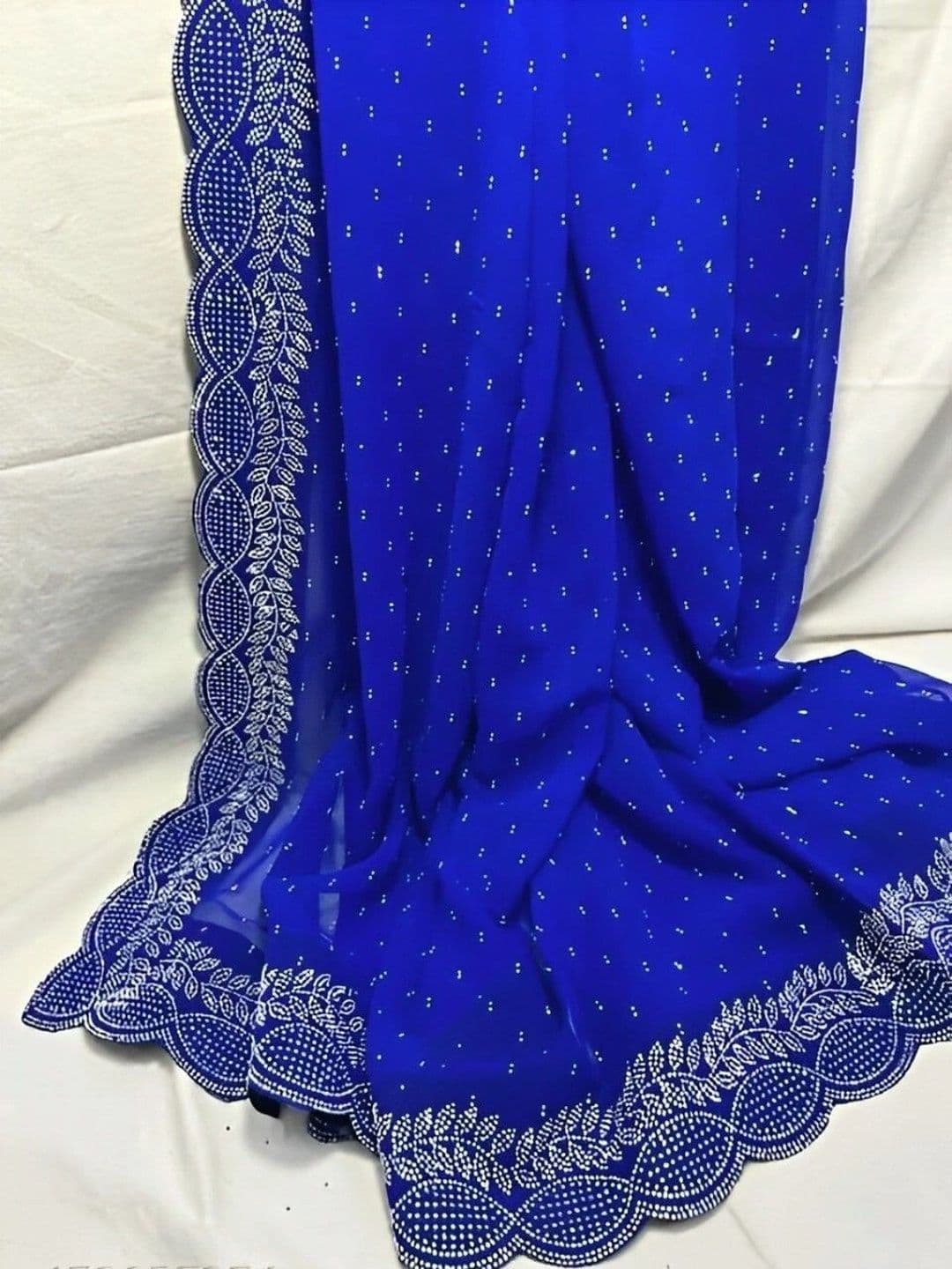 RENBRIZA Embroidered Poly Georgette Saree thumbnail 4