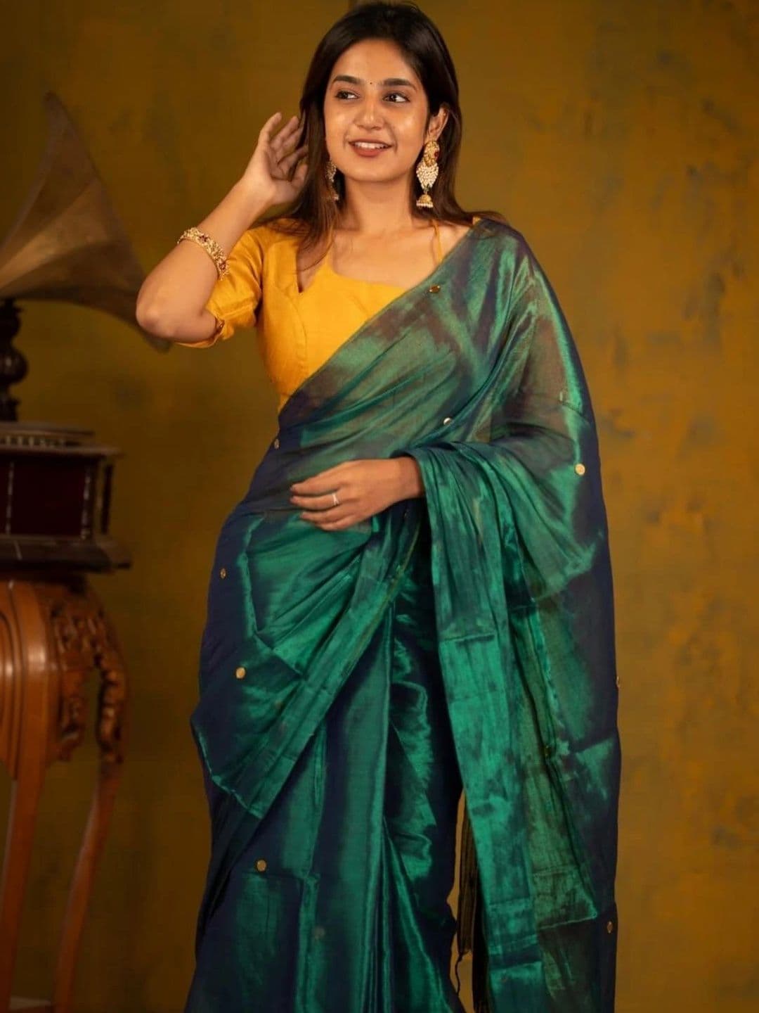 all about you Ethnic Motifs Sequinned Tissue Chanderi Saree thumbnail 5