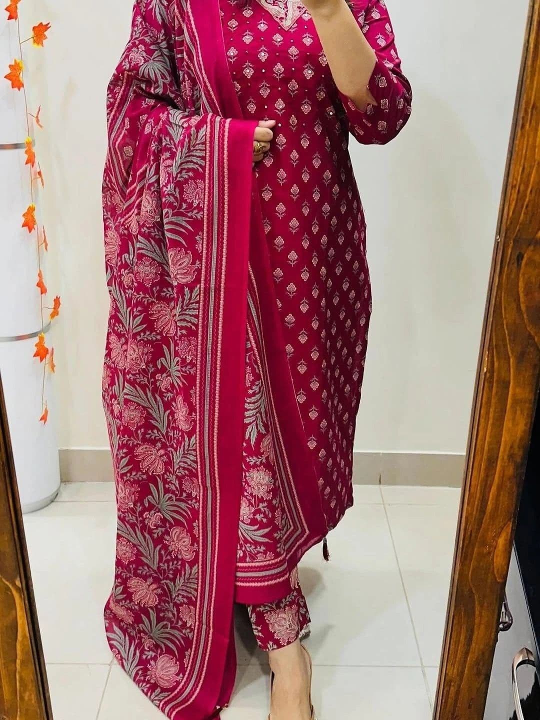 SRF KURTI HUB Women Ethnic Motifs Printed Regular Kurta with Trousers & With Dupatta thumbnail 5