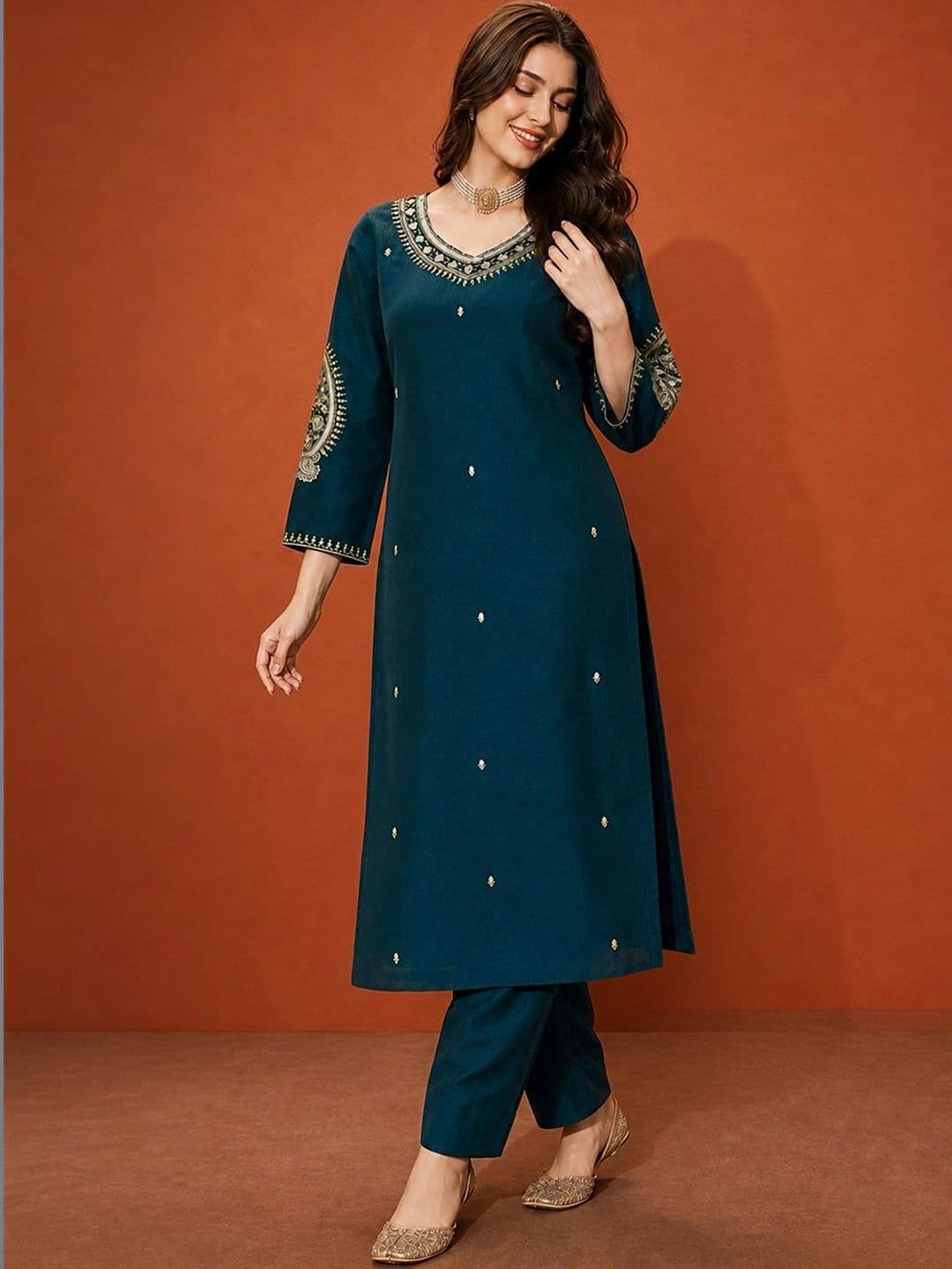 SAINOOR Women Ethnic Motifs Embroidered Regular Patchwork Kurta with Trousers & With Dupatta thumbnail 2
