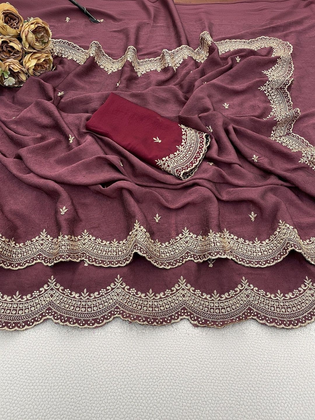 Saanvi Ethnic Motifs Embroidered Poly Georgette Saree thumbnail 5