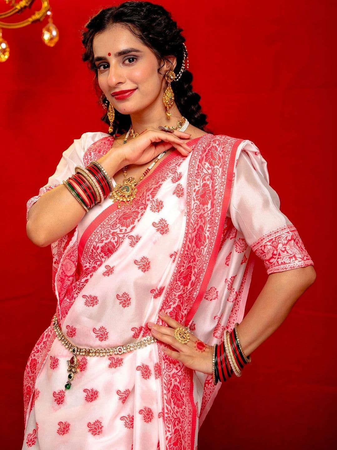 Satrani Zari Silk Woven Baluchari Saree with Matching Blouse Piece thumbnail 7