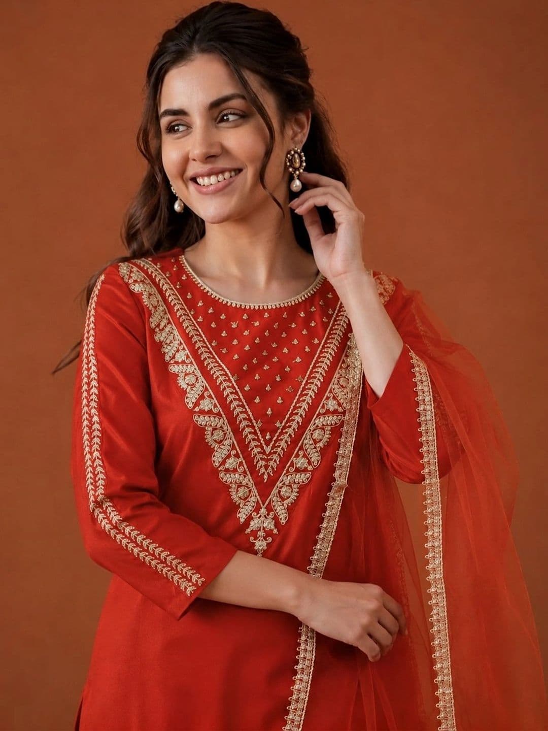 SAINOOR Women Ethnic Motifs Embroidered Regular Thread Work Kurta with Trousers & With Dupatta thumbnail 6
