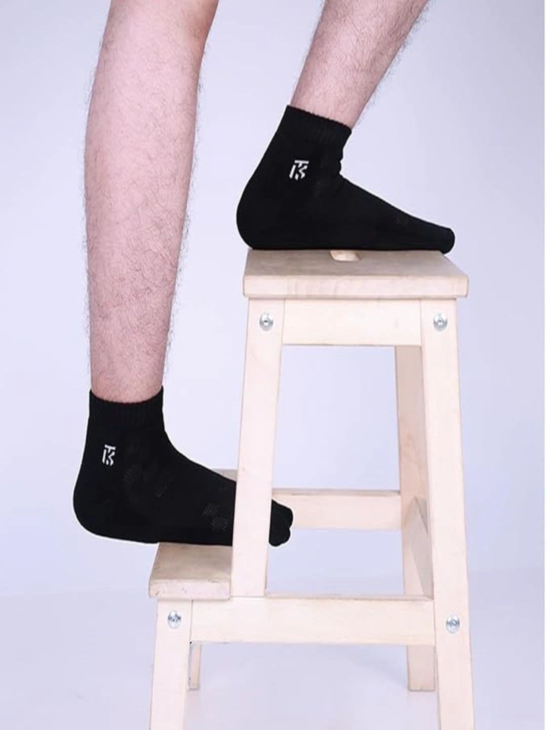 Kikitoes Men Pack of 3 Bamboo Assorted Solid Ankle Length Sports Socks Soft Cushioned thumbnail 2
