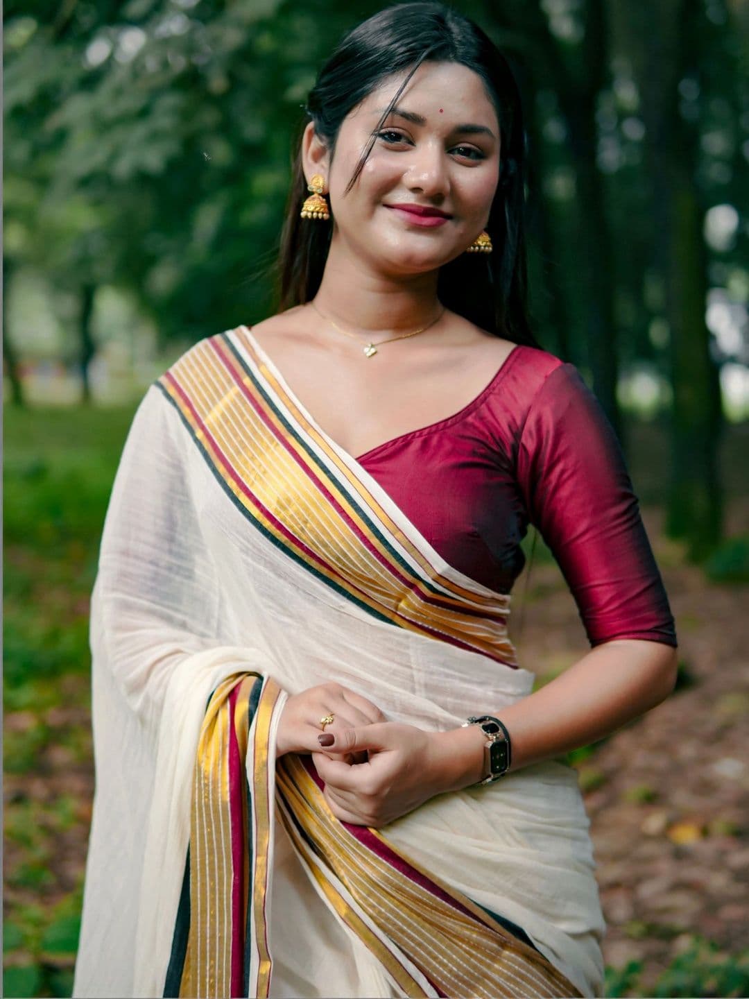 KALINI Striped Zari Pure Cotton Kasavu Saree thumbnail 3