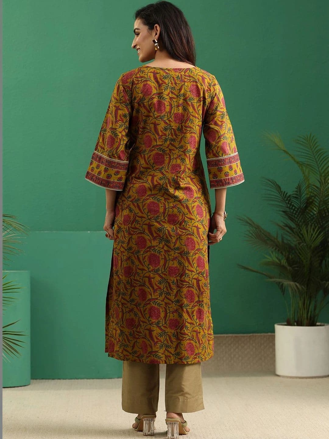 Libas Women Floral Printed Indie Florals Kurta thumbnail 2