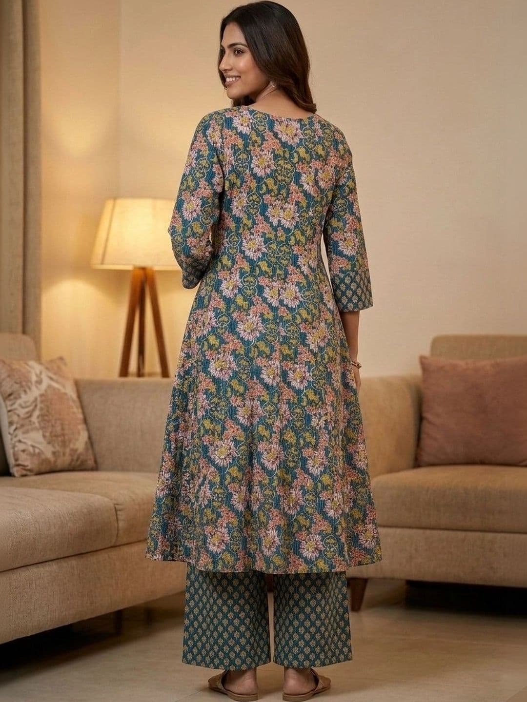 Sangria Women Floral Printed Empire Pure Cotton Kurta with Palazzos thumbnail 6