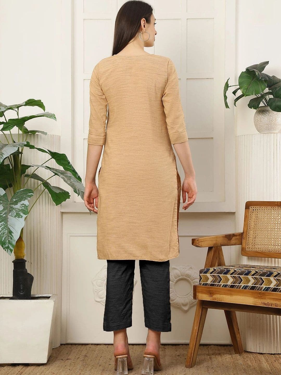KALINI Women Kurta thumbnail 2