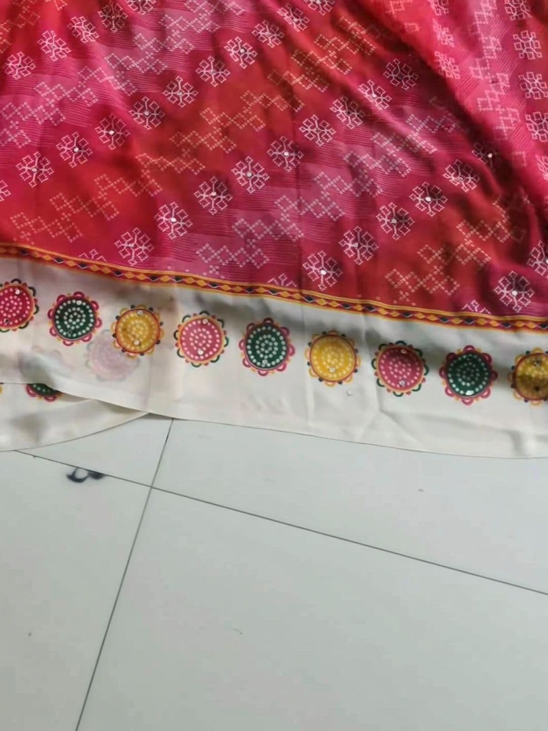 VAMIKA FASHION Saree thumbnail 4