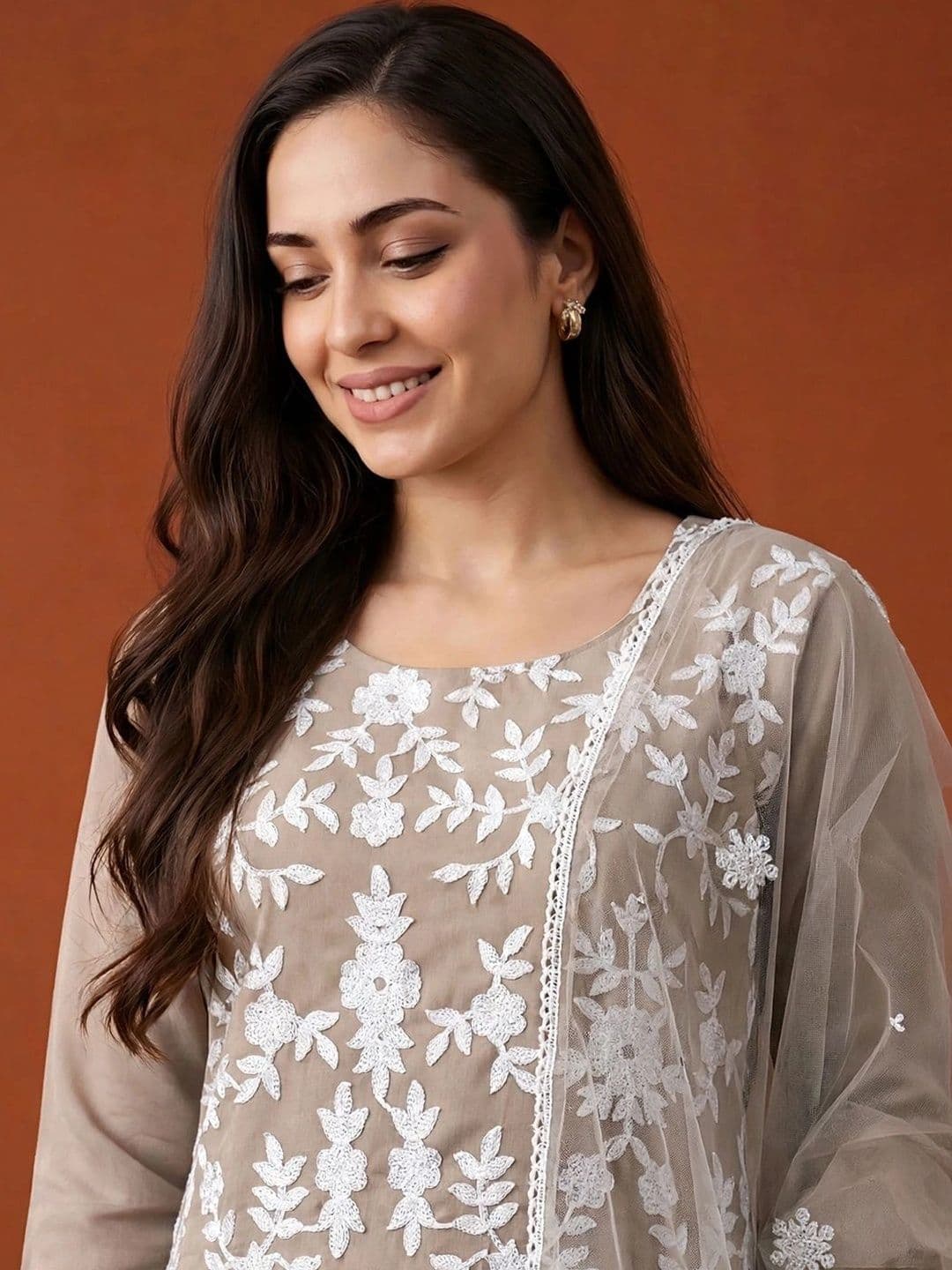 SAINOOR Women Ethnic Motifs Embroidered Regular Thread Work Kurta with Trousers & With Dupatta thumbnail 3