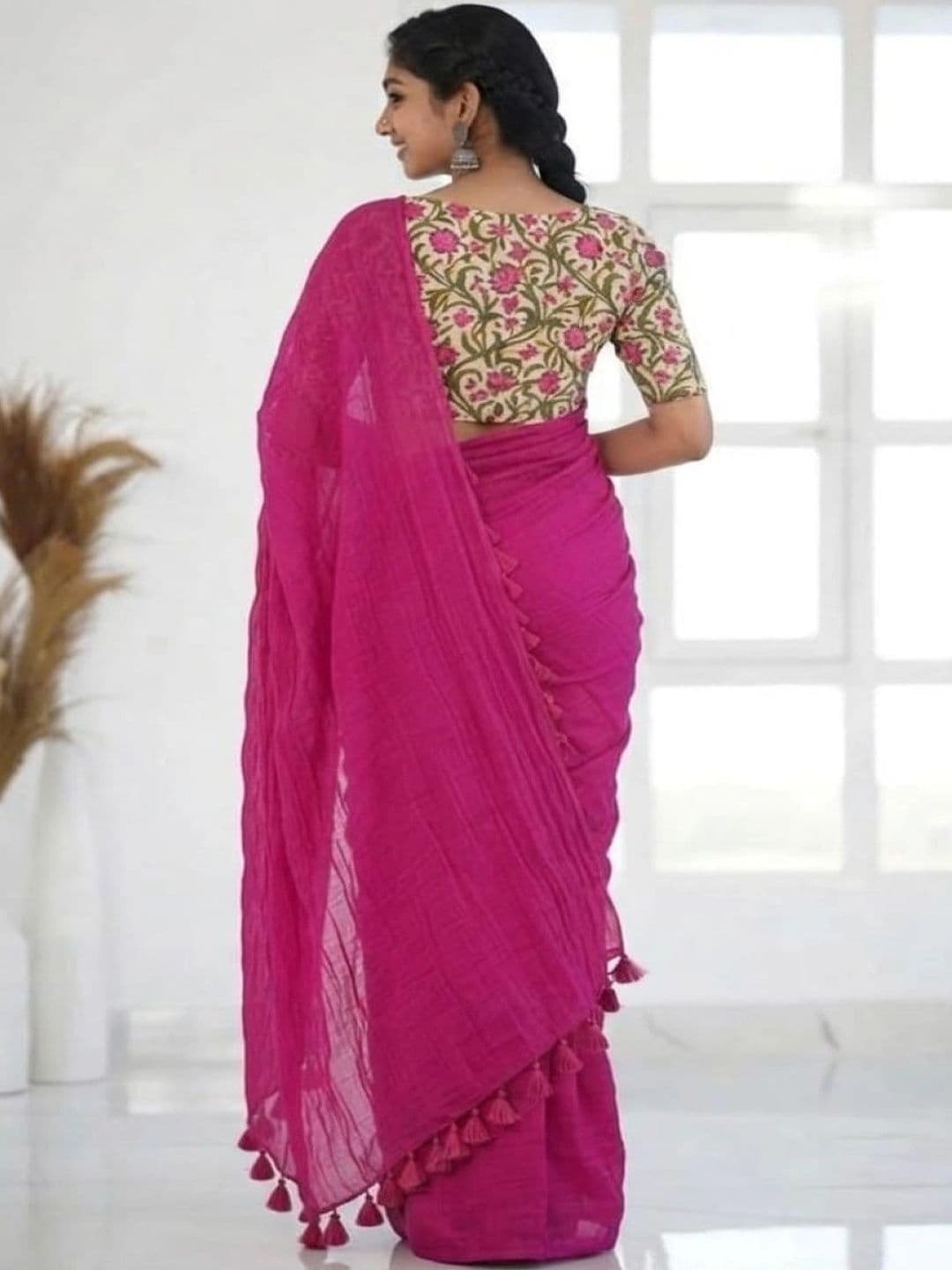 Devmora Pure Cotton Saree thumbnail 3