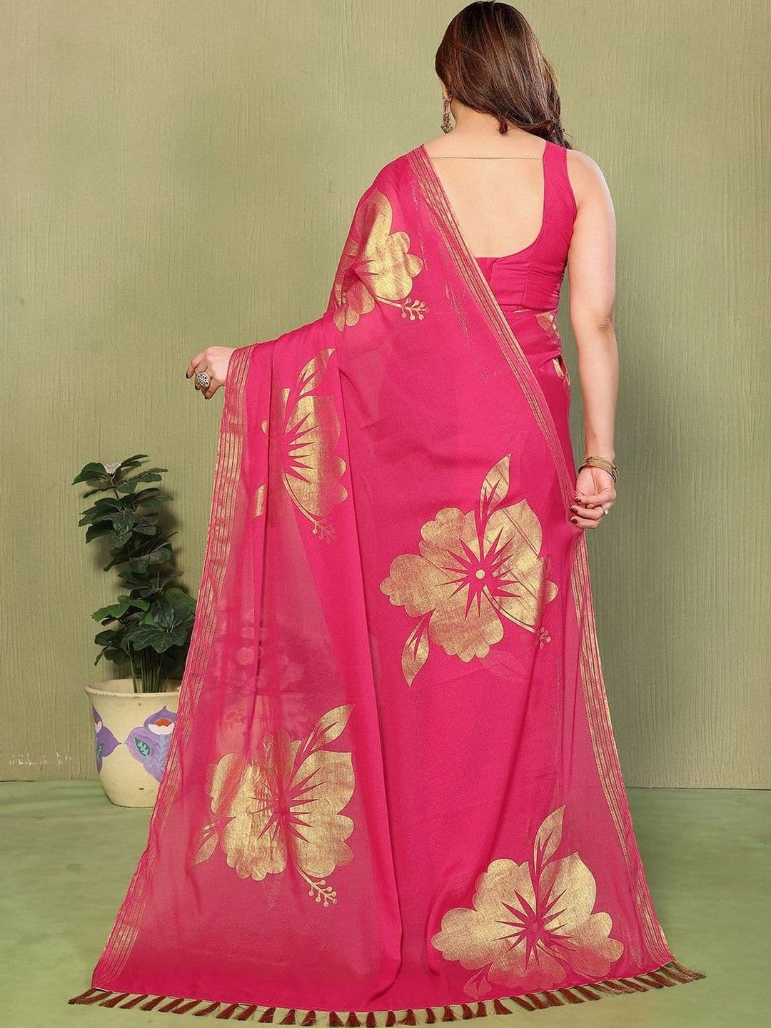 Urban Pallu Floral Zari Pure Georgette Designer Saree thumbnail 4