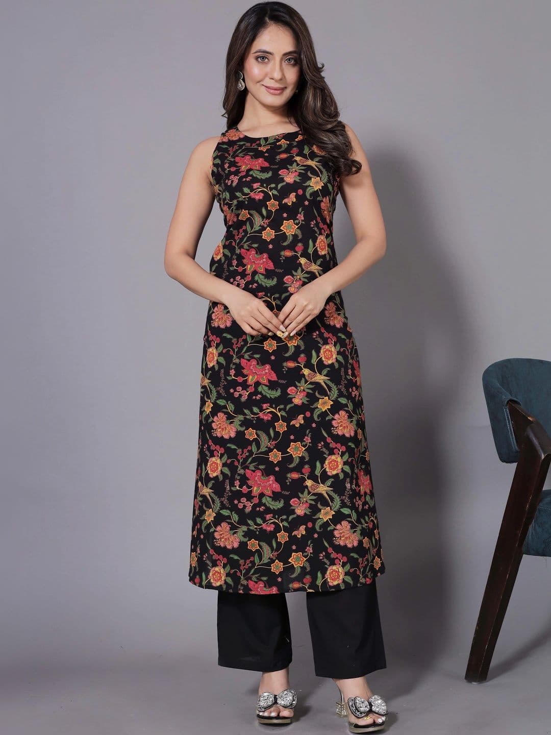 all about you Women Floral Printed Regular Kurta with Trousers thumbnail 5