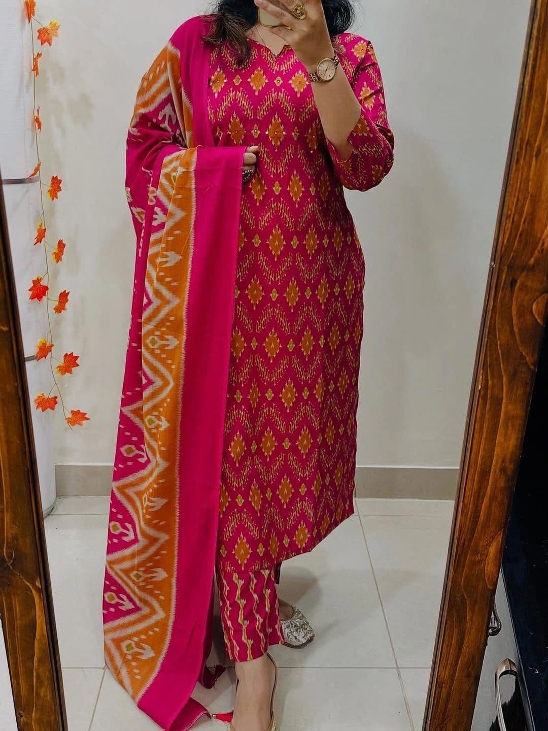 SRF KURTI HUB Women Ethnic Motifs Printed Regular Kurta with Trousers & With Dupatta thumbnail 4