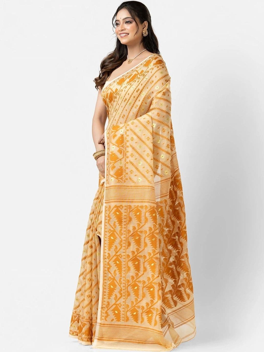 Kosh Ethnics Floral Embroidered Pure Cotton Jamdani Saree thumbnail 5
