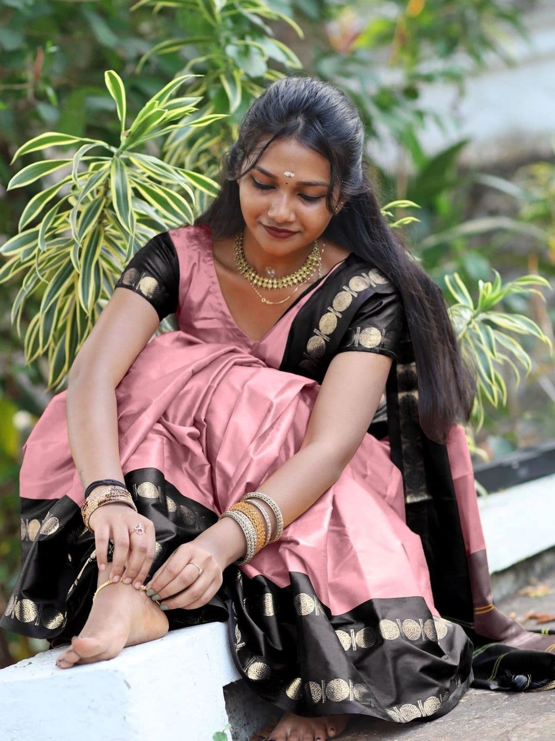 KALINI Woven Design Zari Designer Gadwal Saree thumbnail 3