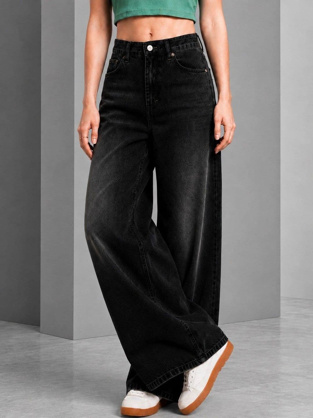 DressBerry Women Comfort Wide Leg High-Rise Low Distress Light Fade Stretchable Jeans thumbnail 4