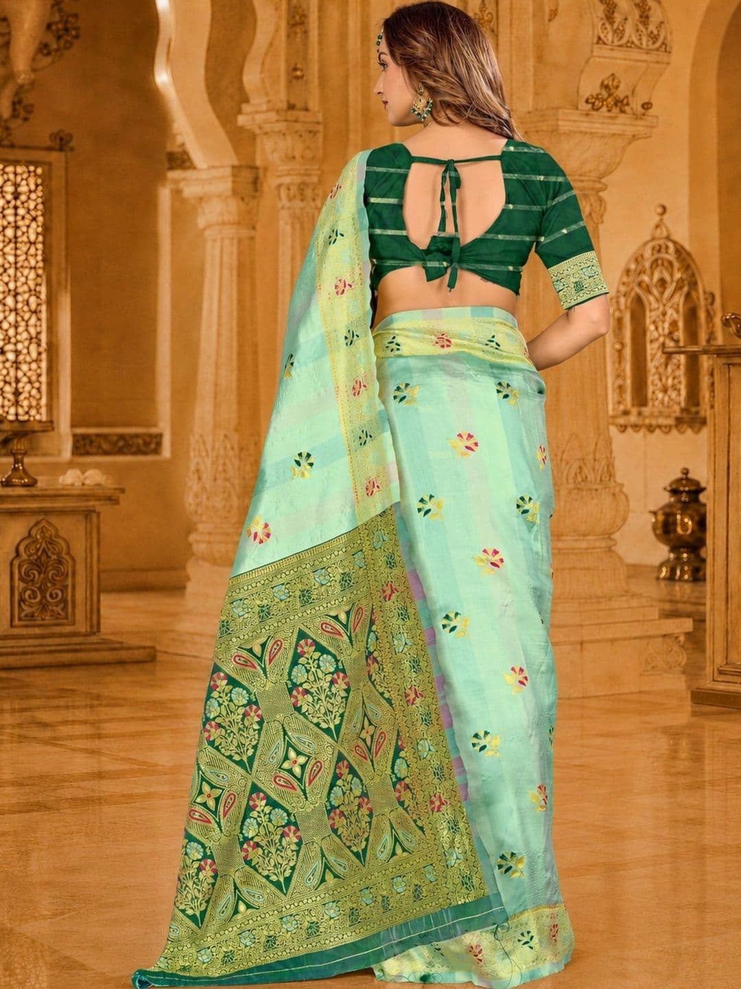 Dimaxi Vastra Floral Zari Silk Blend Kota Saree thumbnail 4
