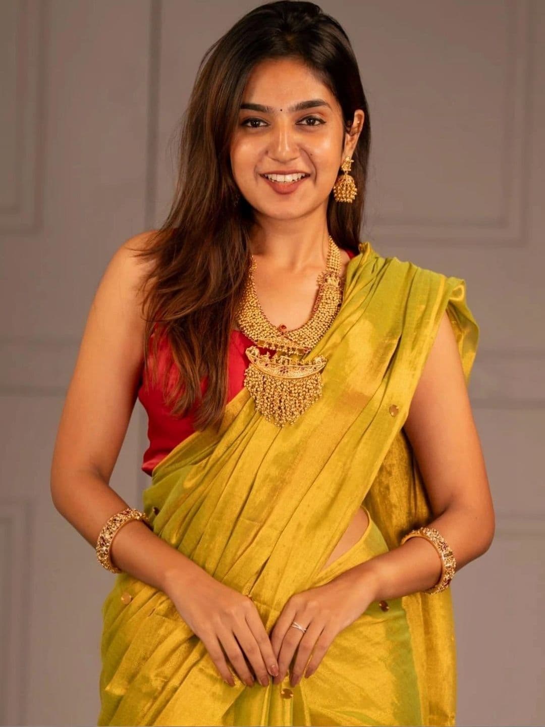 Sangria Ethnic Motifs Sequinned Tissue Chanderi Saree thumbnail 2