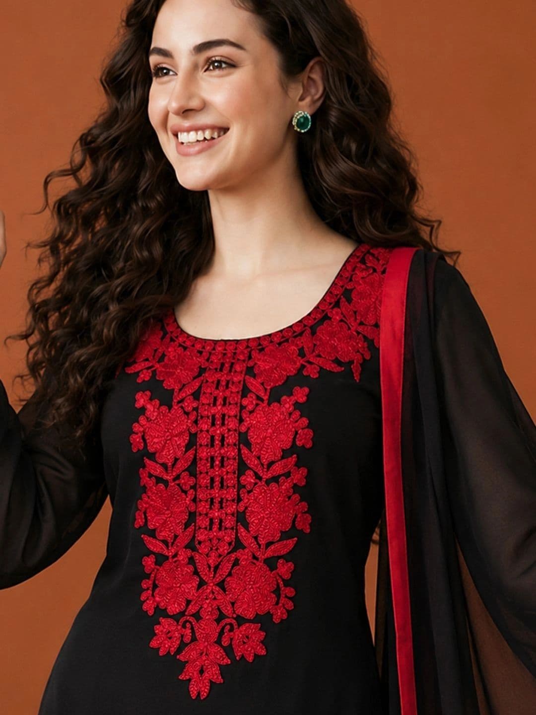 SAINOOR Women Ethnic Motifs Embroidered Regular Thread Work Kurta with Trousers & With Dupatta thumbnail 5
