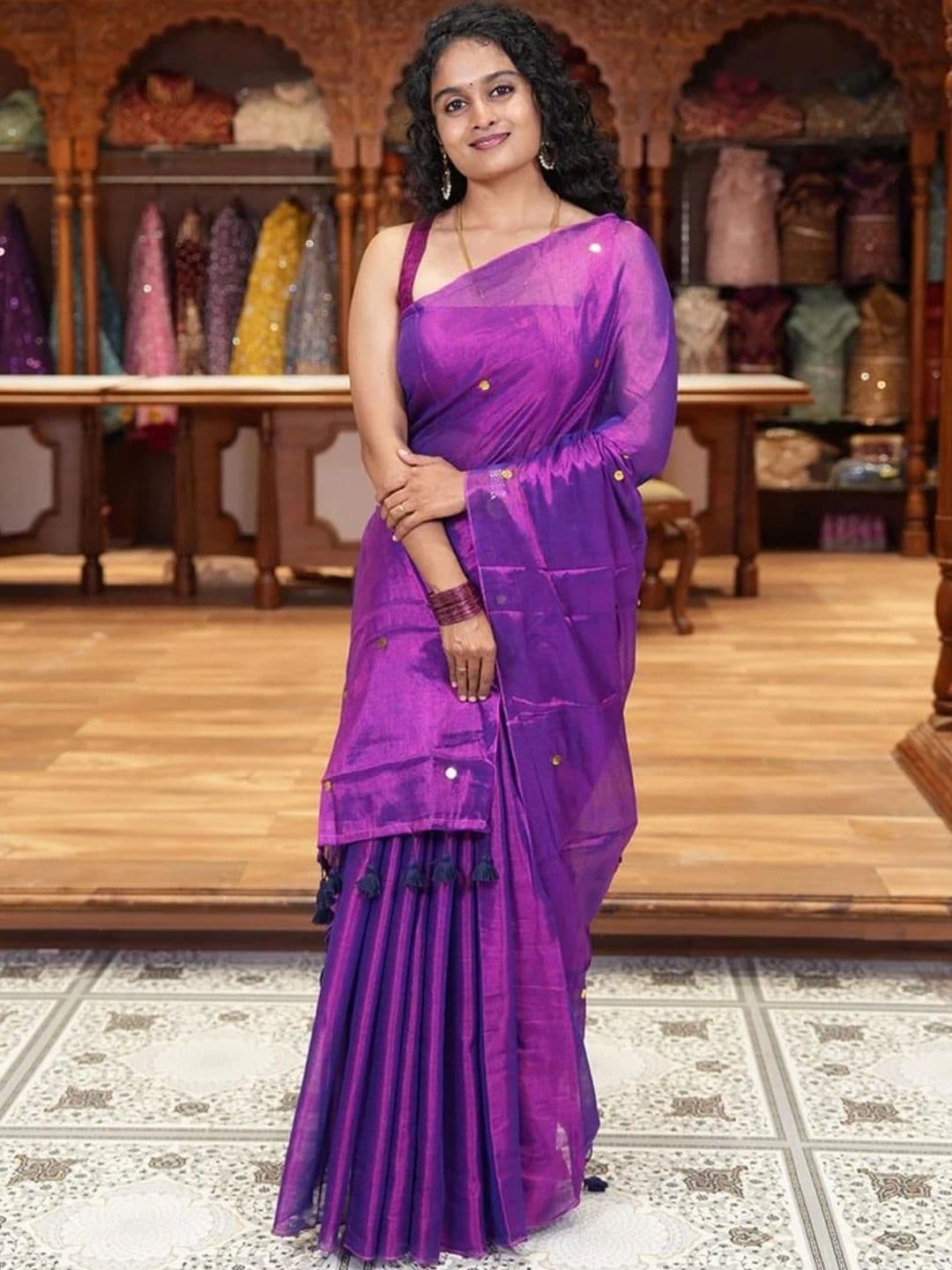 Sangria Sequinned Tissue Chanderi Saree thumbnail 4