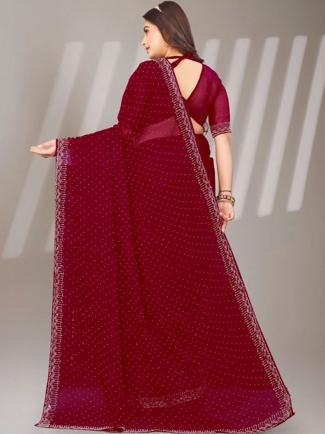 Textile Mantra Embellished Embroidered Poly Chiffon Saree thumbnail 4