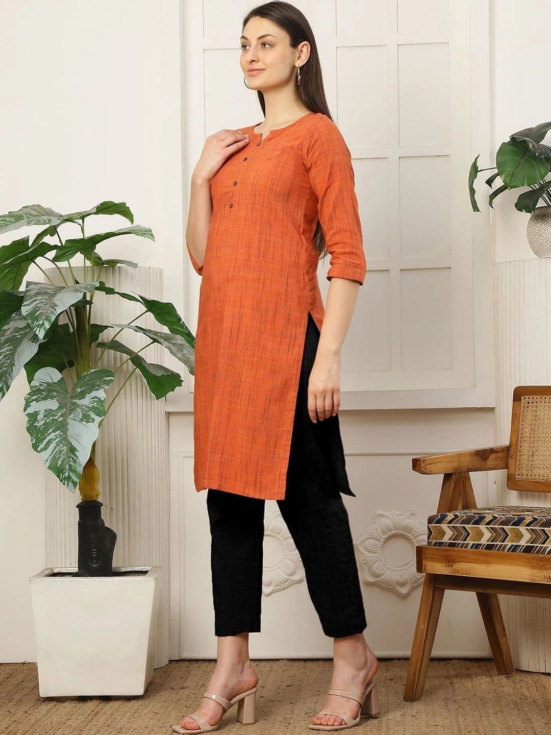 KALINI Women Kurta thumbnail 5