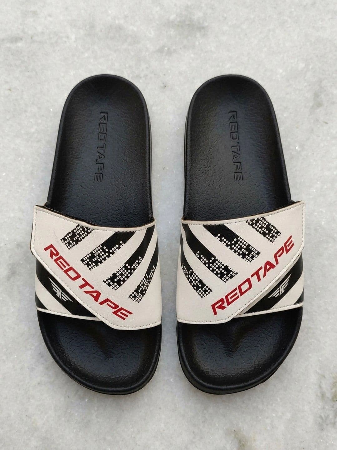 Red Tape Men Printed Sliders - view 1